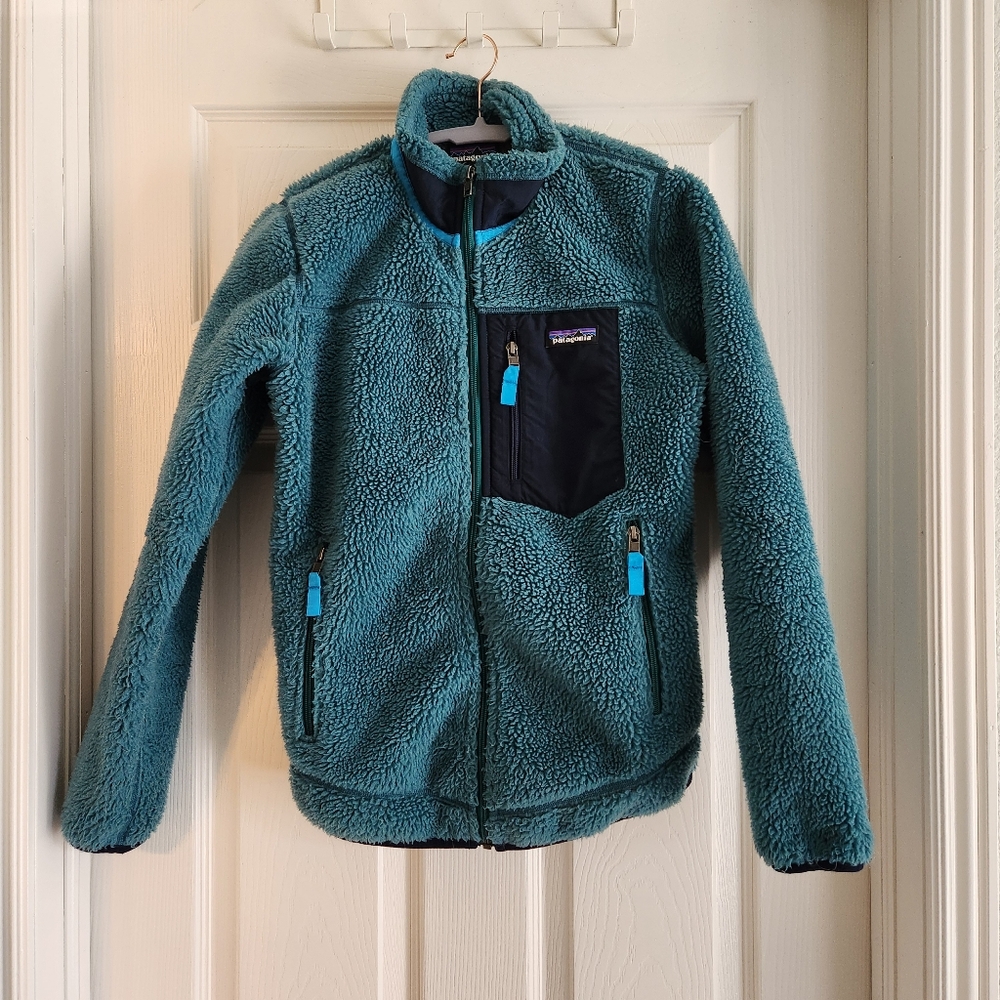 Patagonia Teal and Black Fleece Jacket